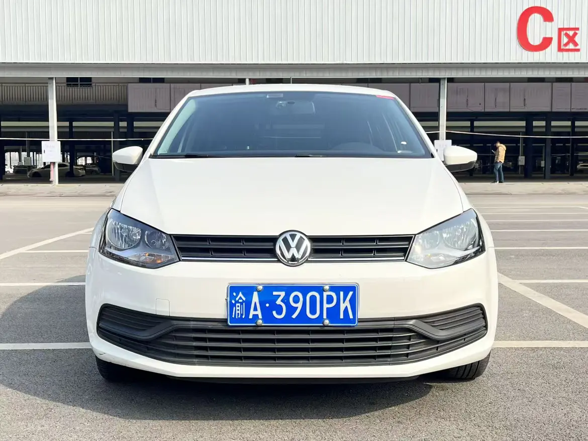 Volkswagen Polo  из Китая