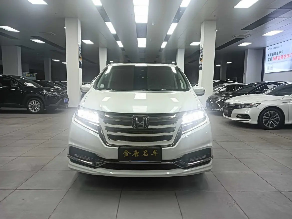 Honda Elysion (Alison)  из Китая