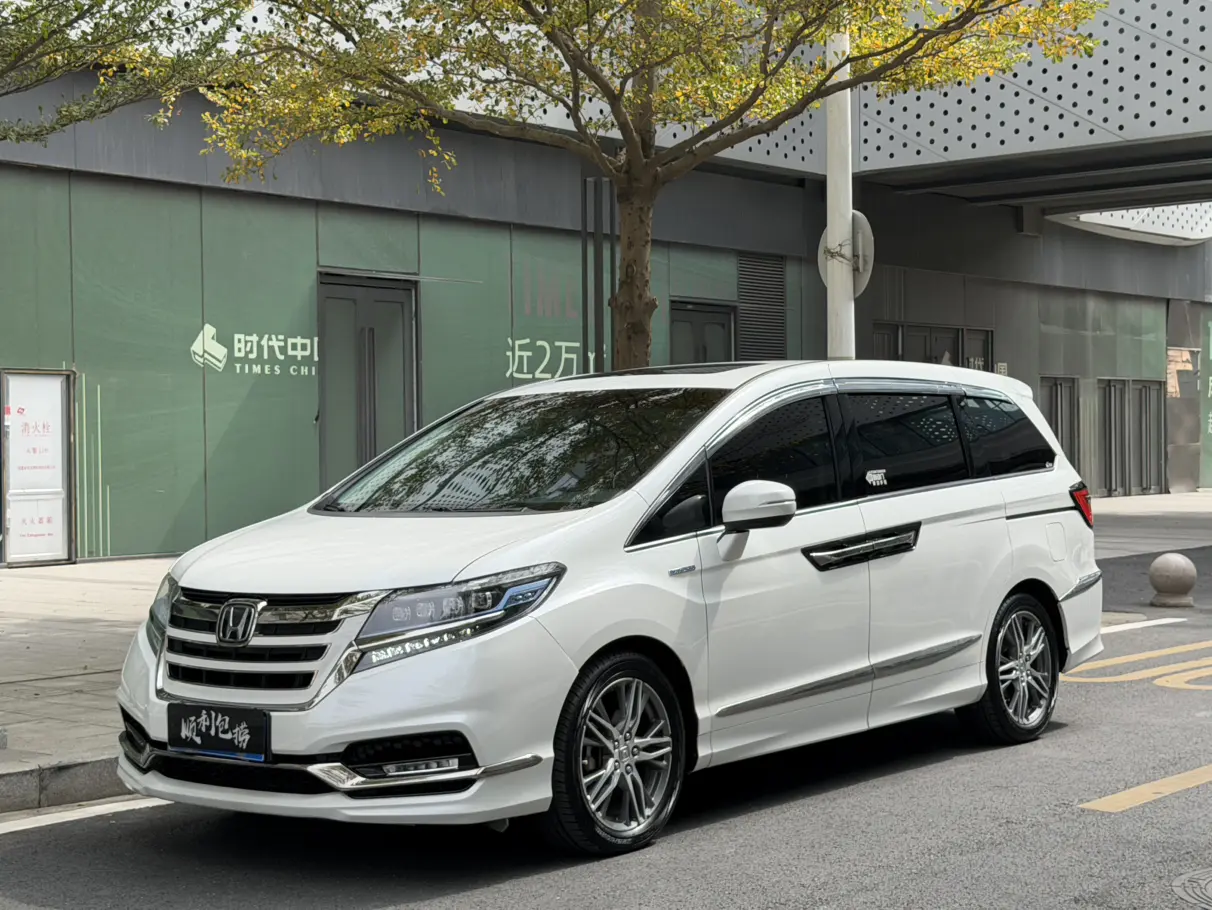 Honda Elysion (Alison)  из Китая
