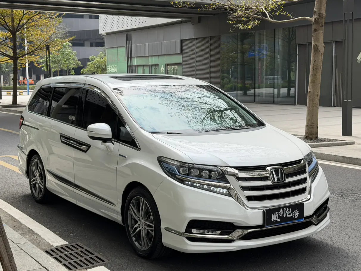Honda Elysion (Alison)  из Китая