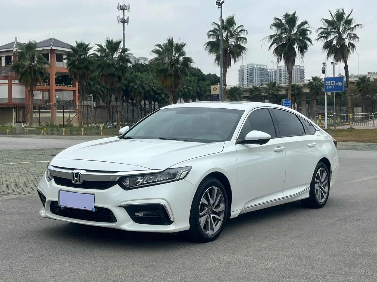 Honda Inspire (Yingshipai)  из Китая