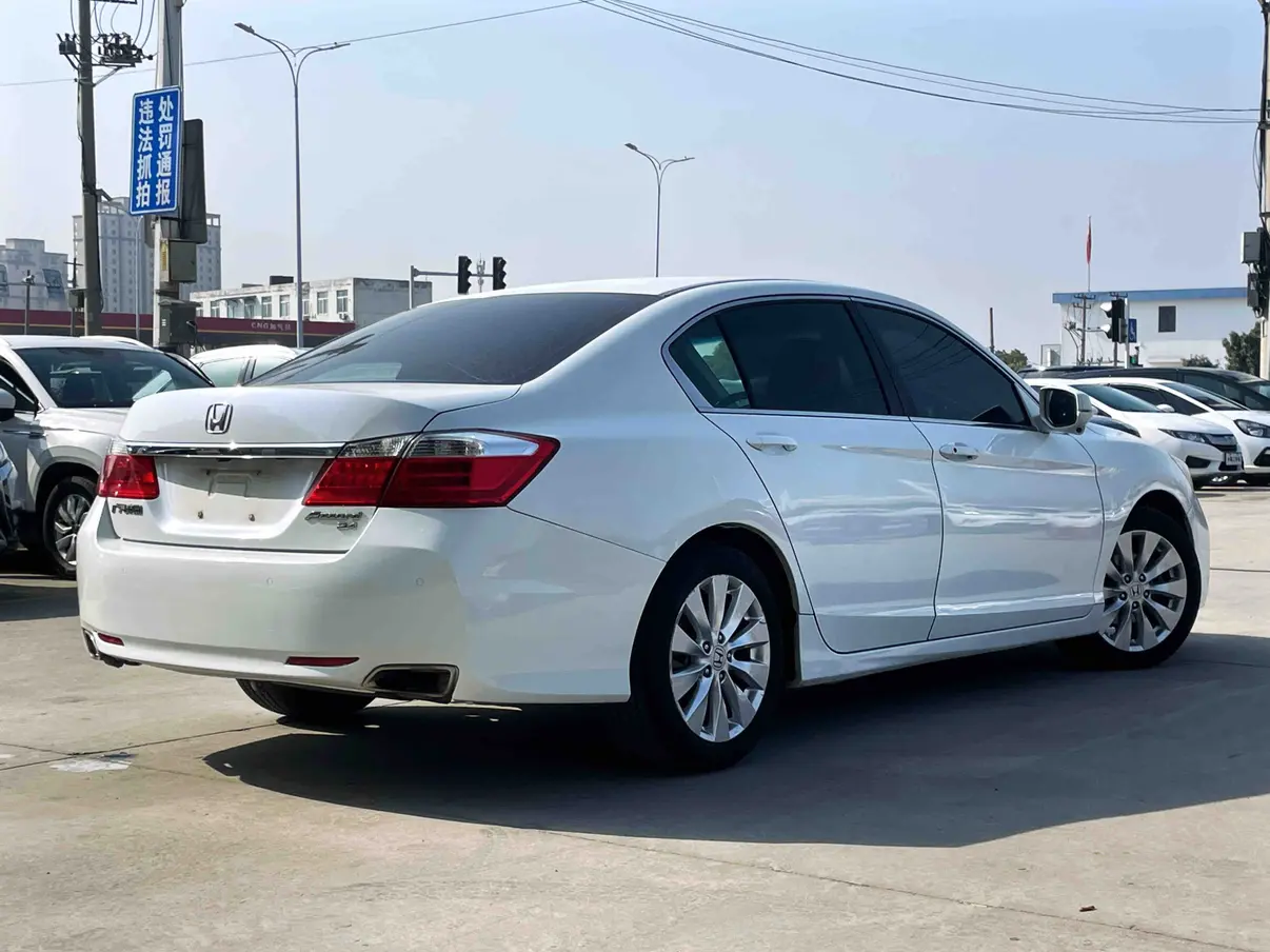 Honda Accord  из Китая