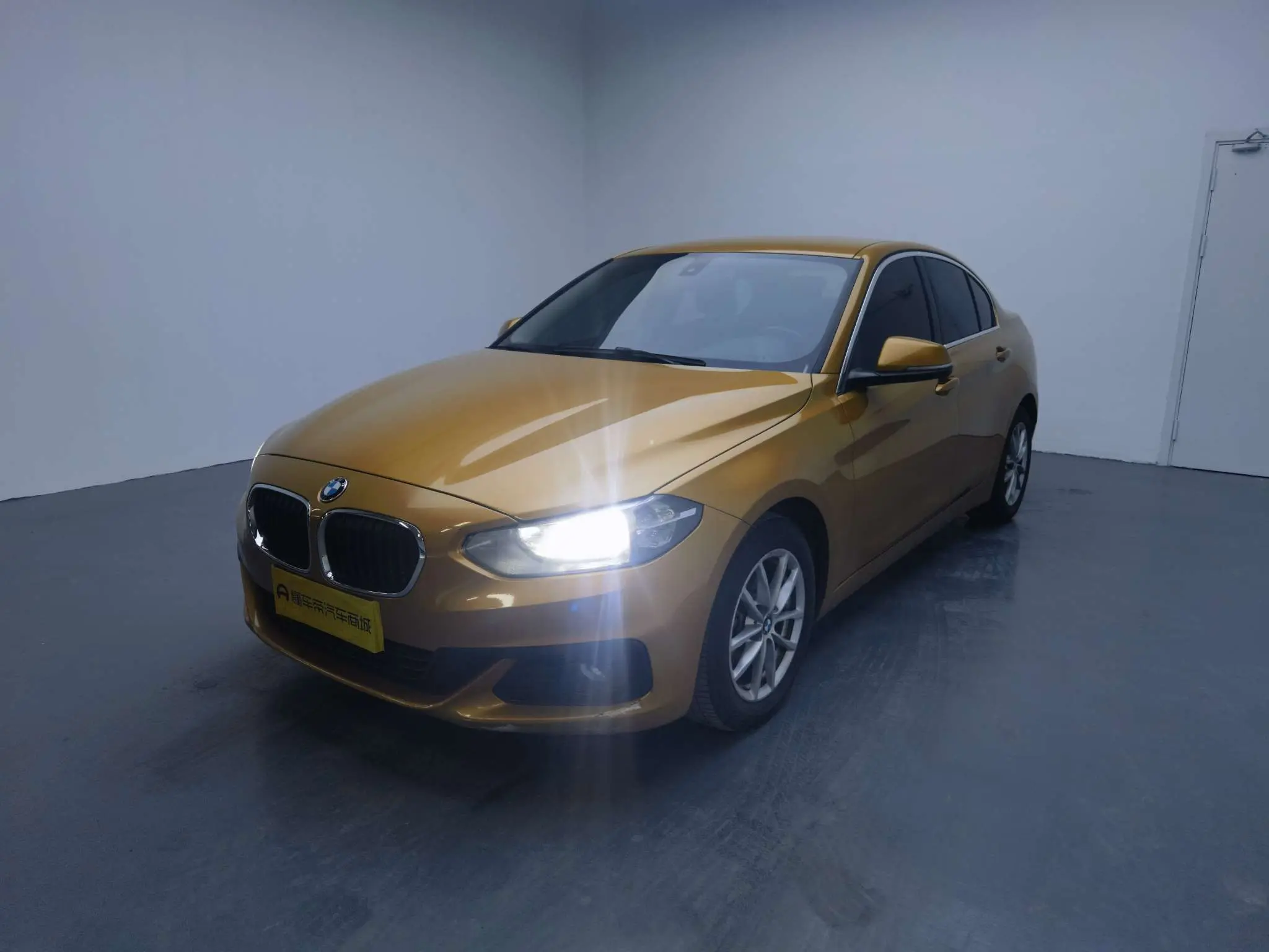 BMW 1 Series  из Китая