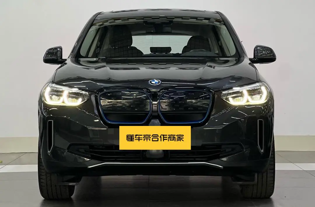 BMW iX3  из Китая