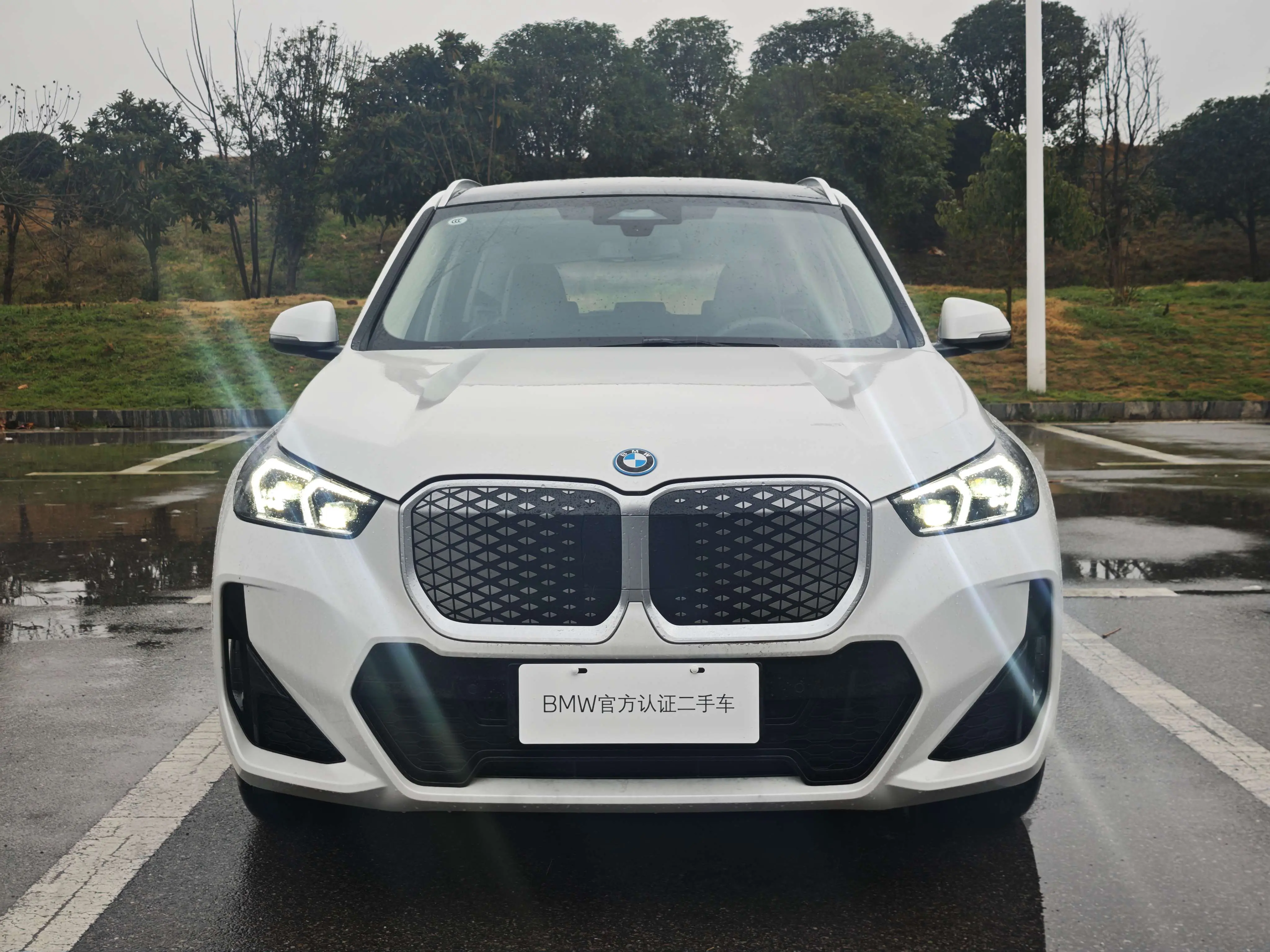 BMW iX1  из Китая