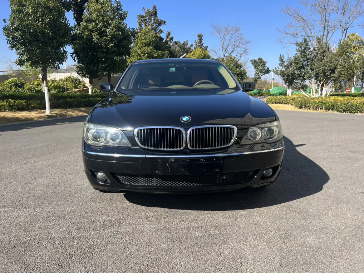 BMW 7 Series  из Китая