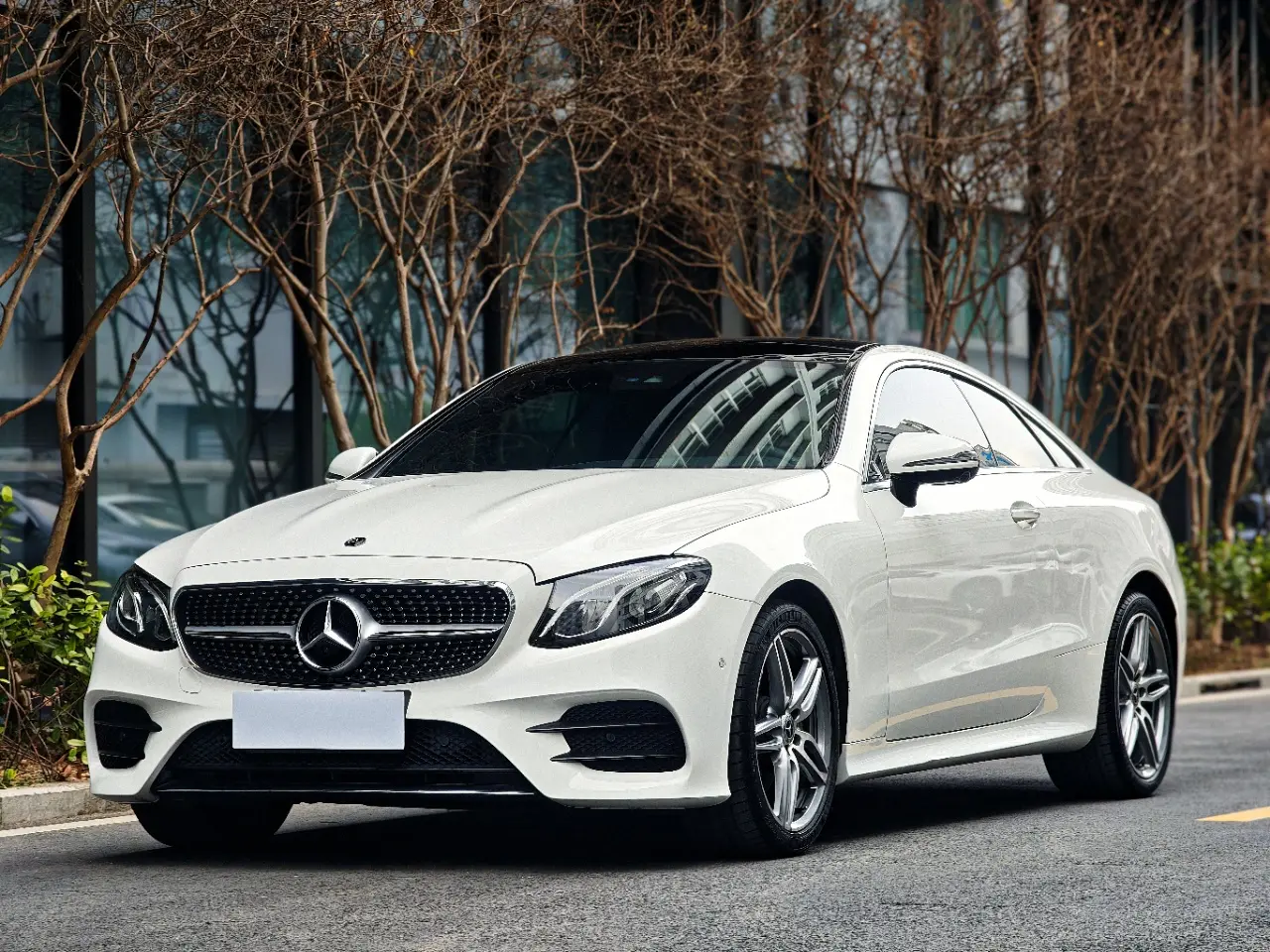 Mercedes-Benz E-Class  из Китая