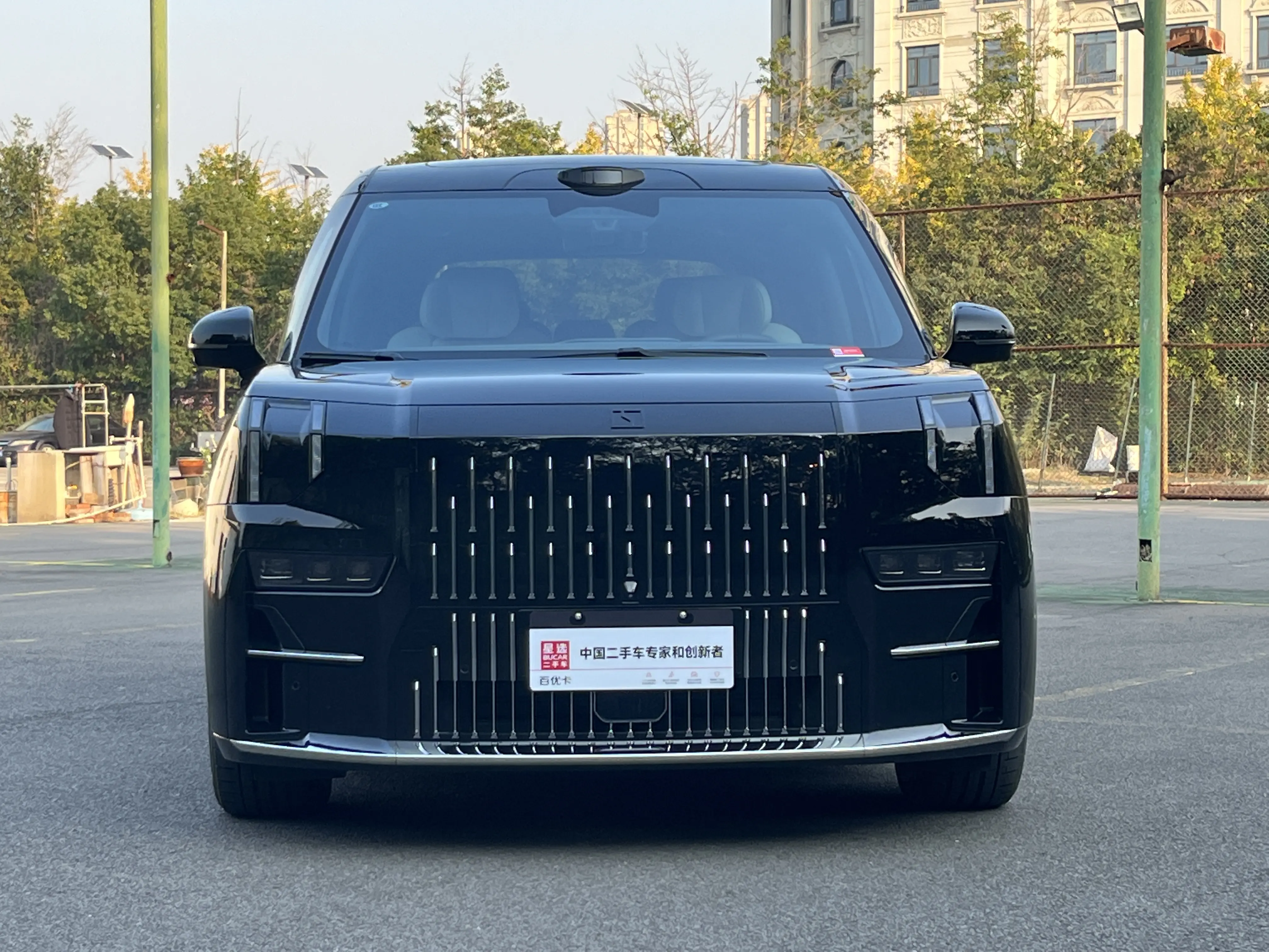 ZEEKR 009  из Китая