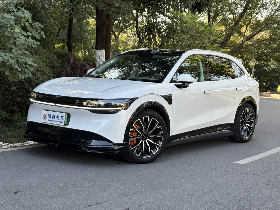 ZEEKR 7X  из Китая