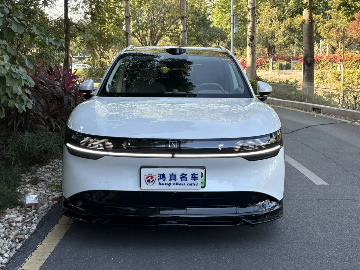 ZEEKR 7X  из Китая