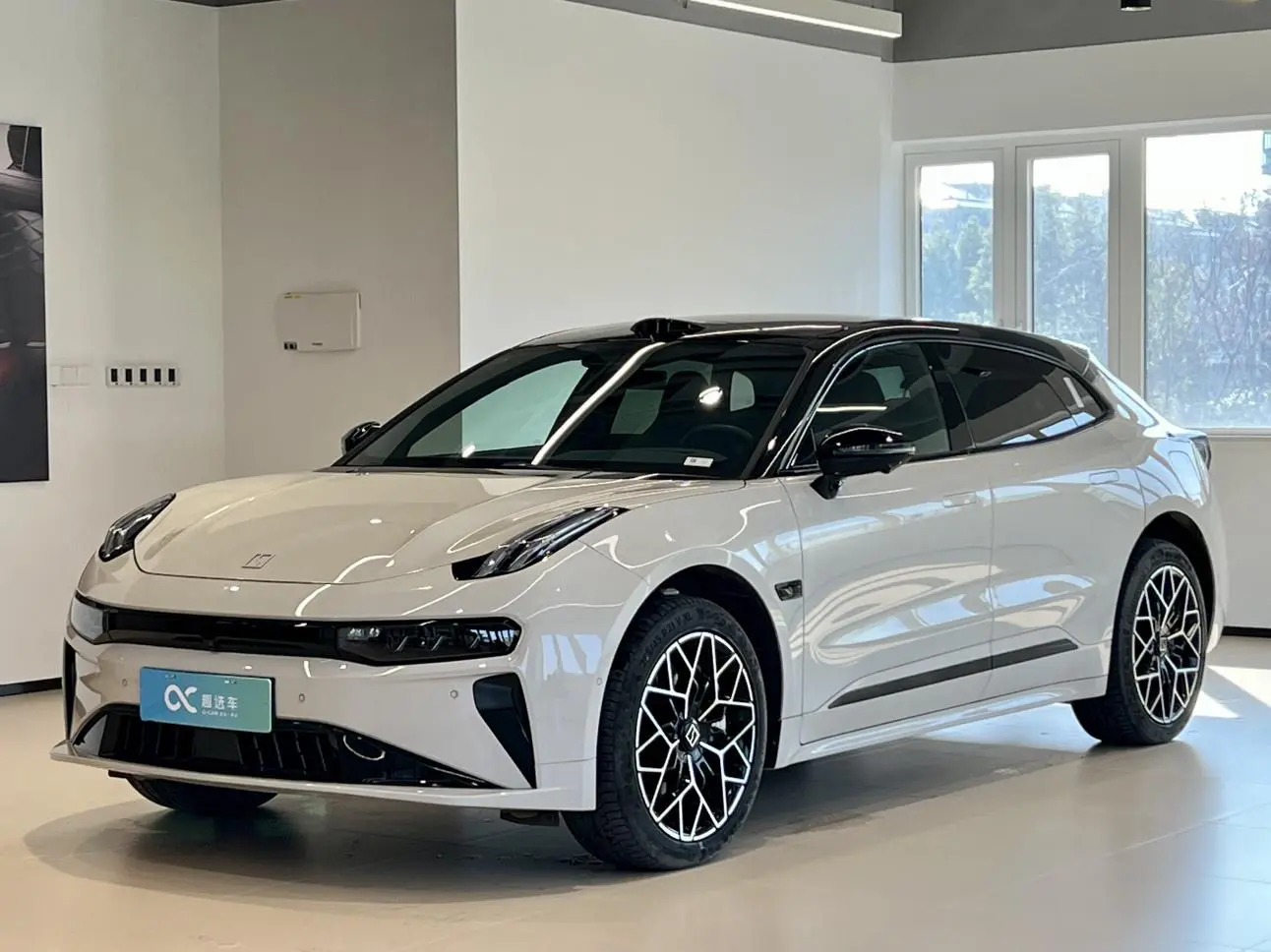 ZEEKR 001  из Китая