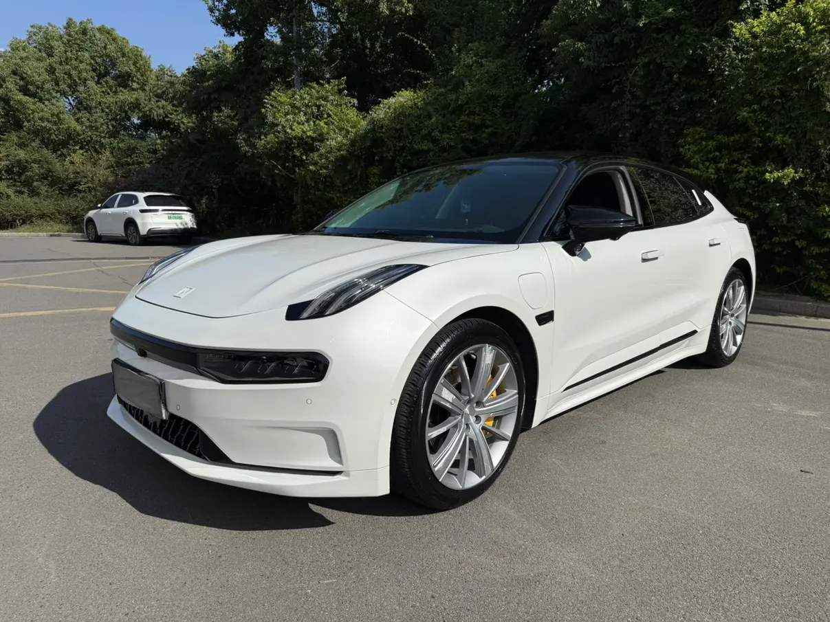 ZEEKR 001  из Китая