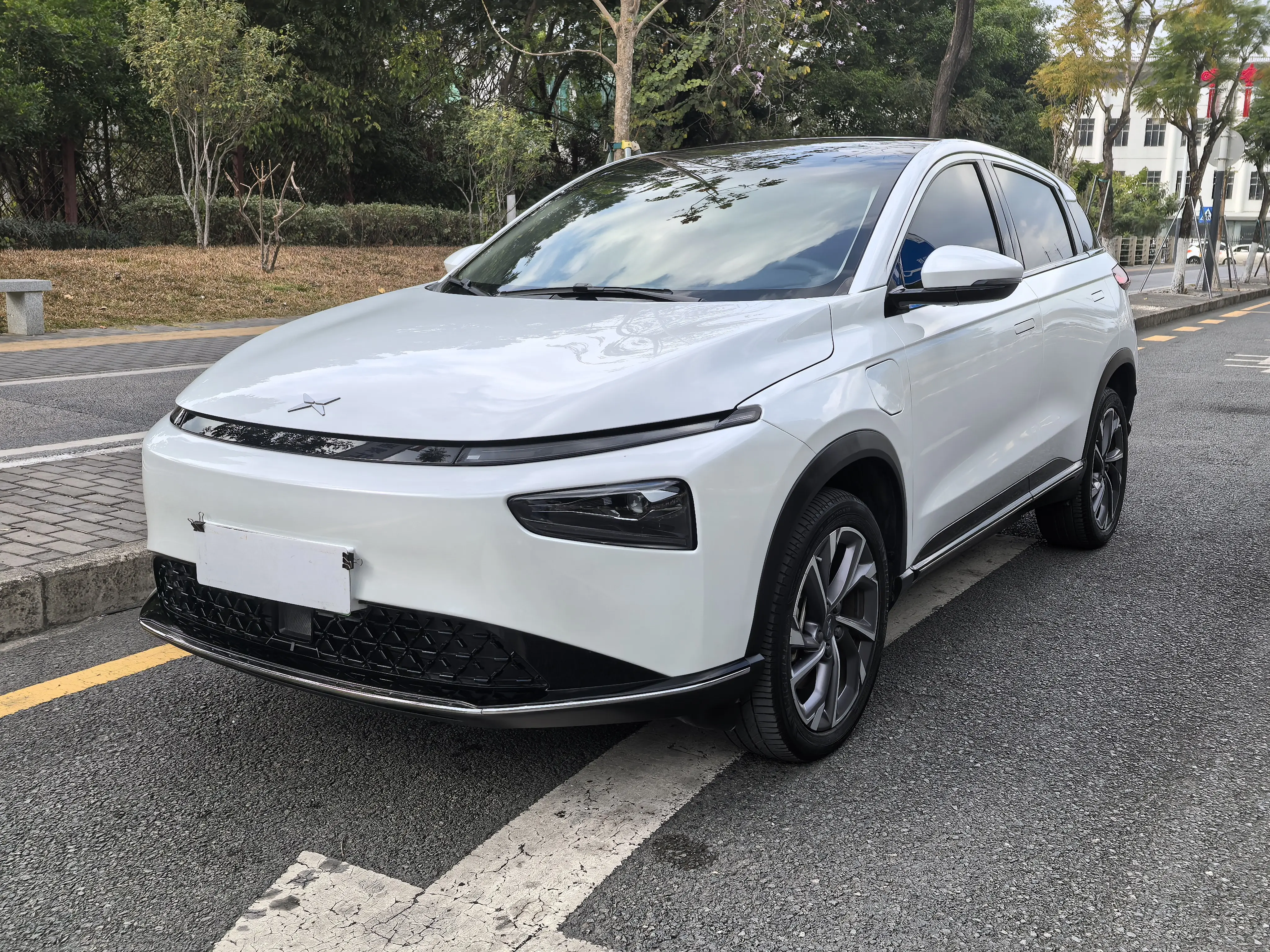 Xpeng G3  из Китая