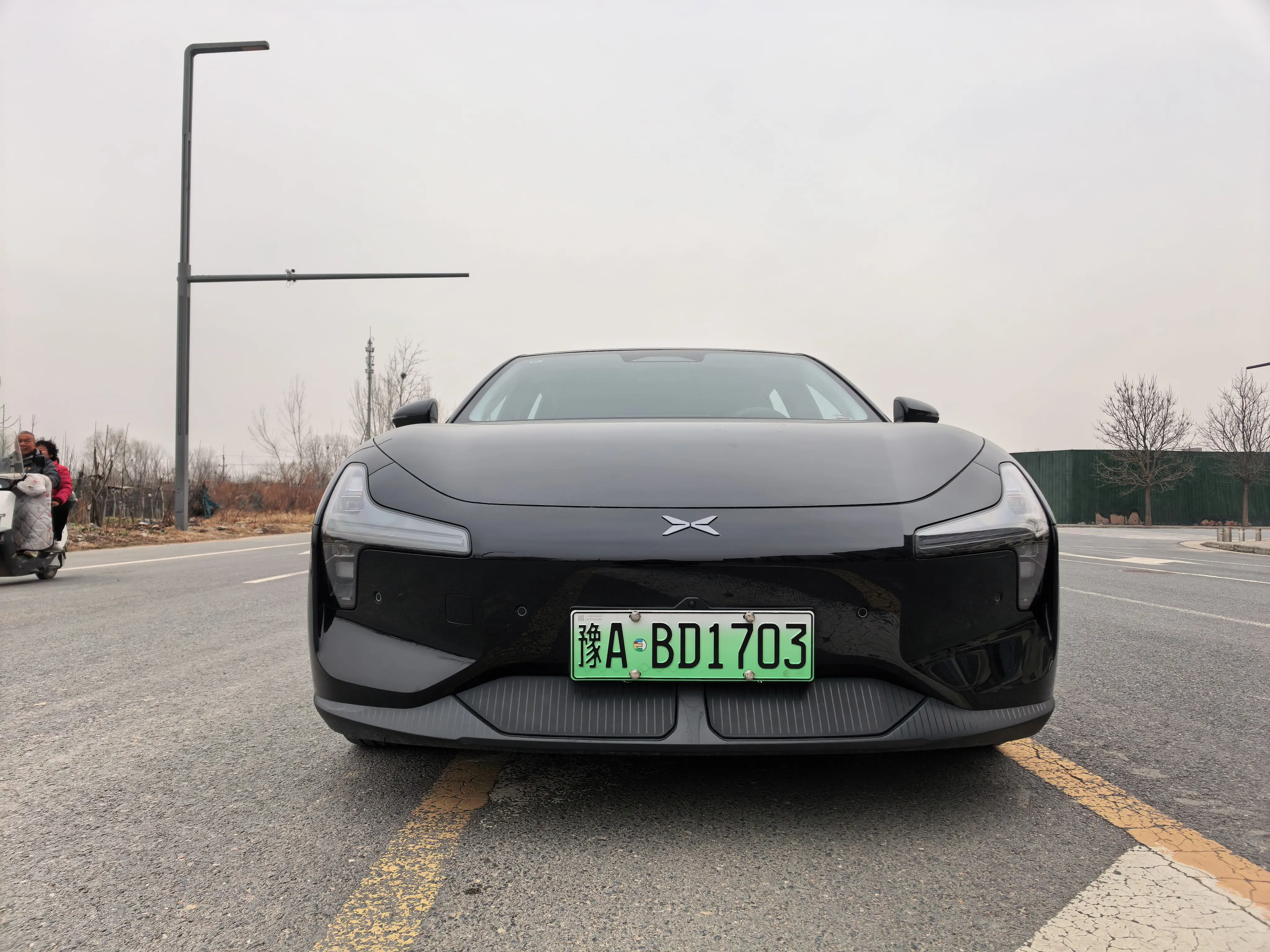 Xpeng Xiaopeng MONA M03  из Китая