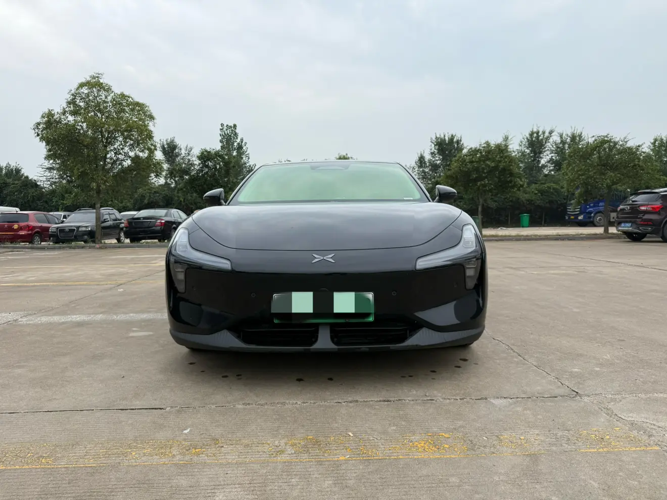 Xpeng Xiaopeng MONA M03  из Китая