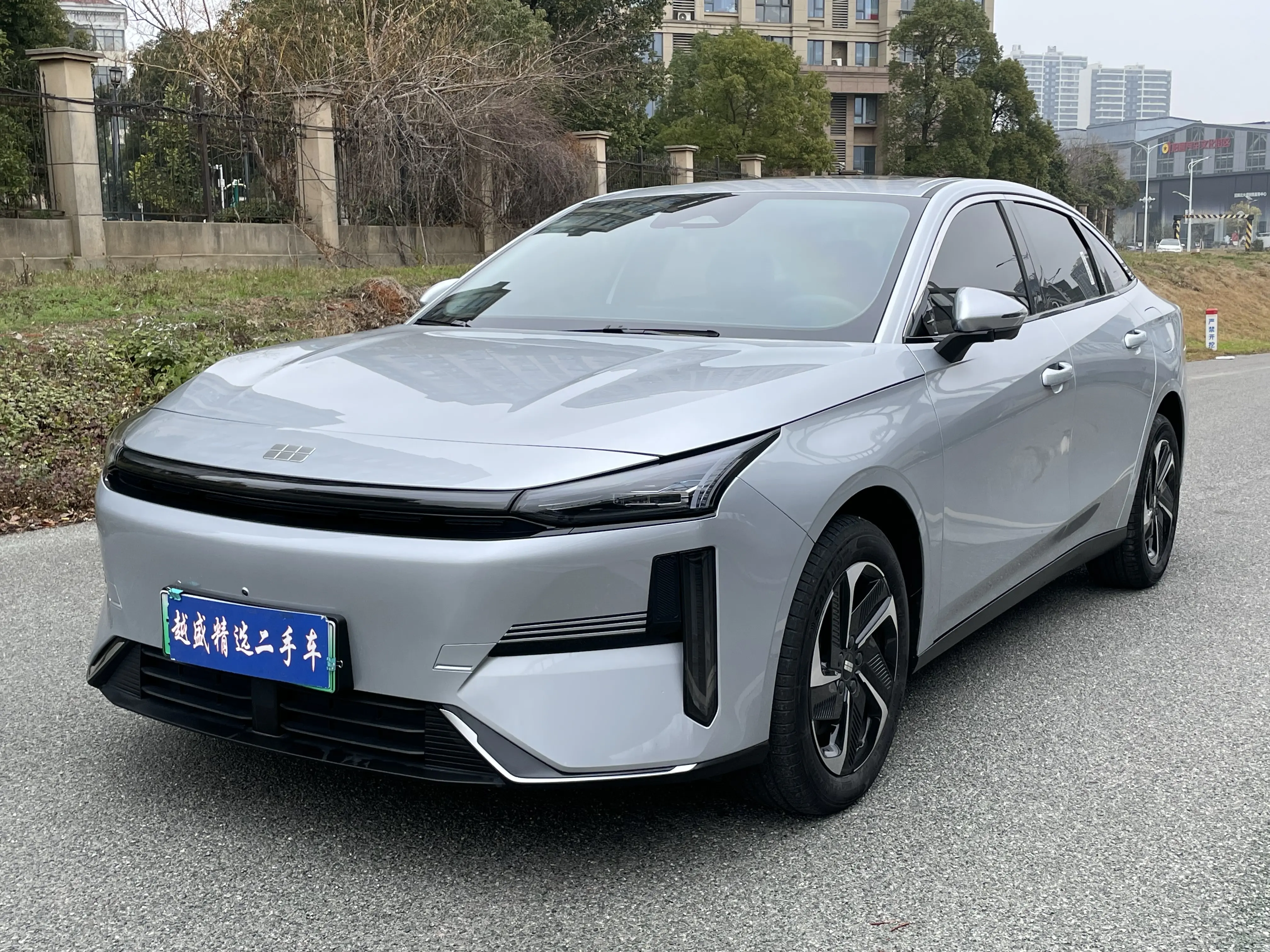 Geely Galaxy L6  из Китая