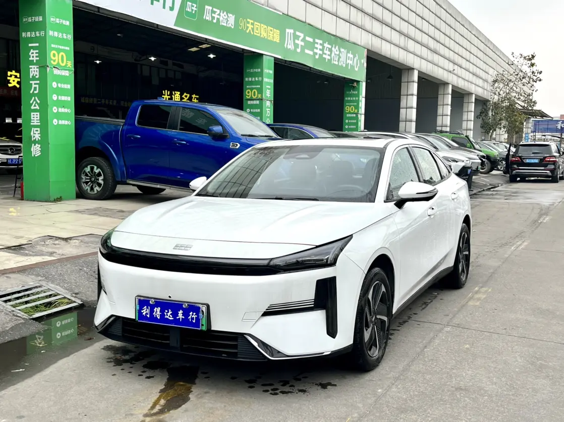 Geely Galaxy L6  из Китая