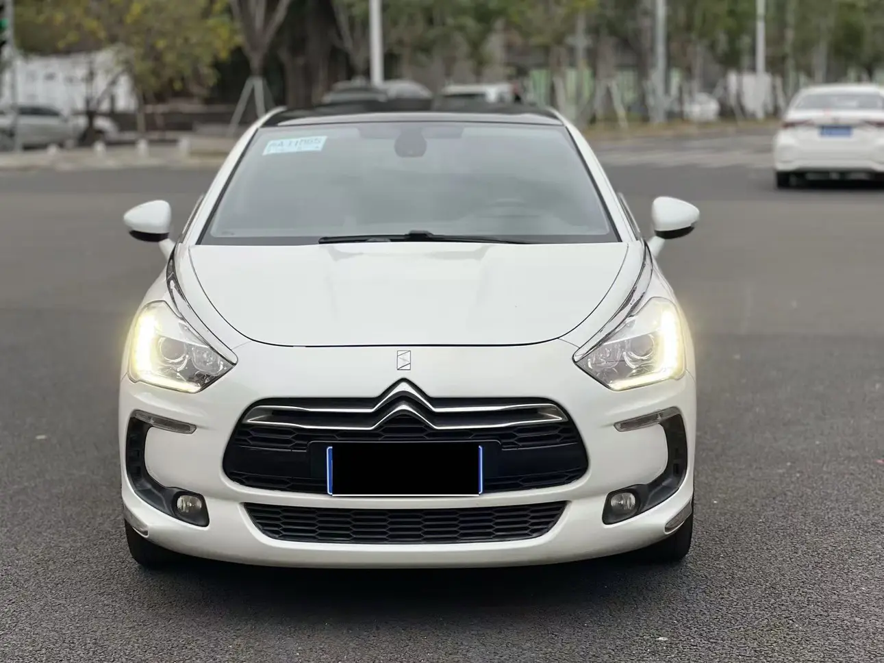 DS 5  из Китая