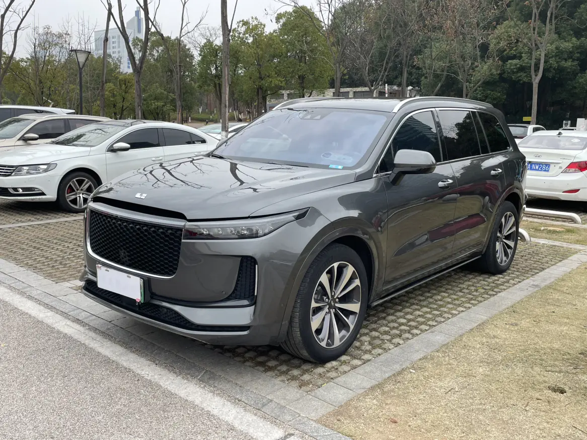 Li ONE (Ideal ONE)  из Китая