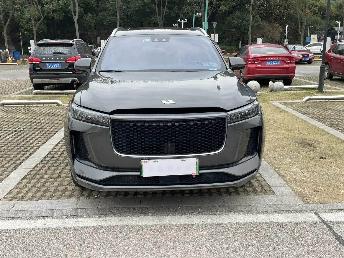 Li ONE (Ideal ONE)  из Китая