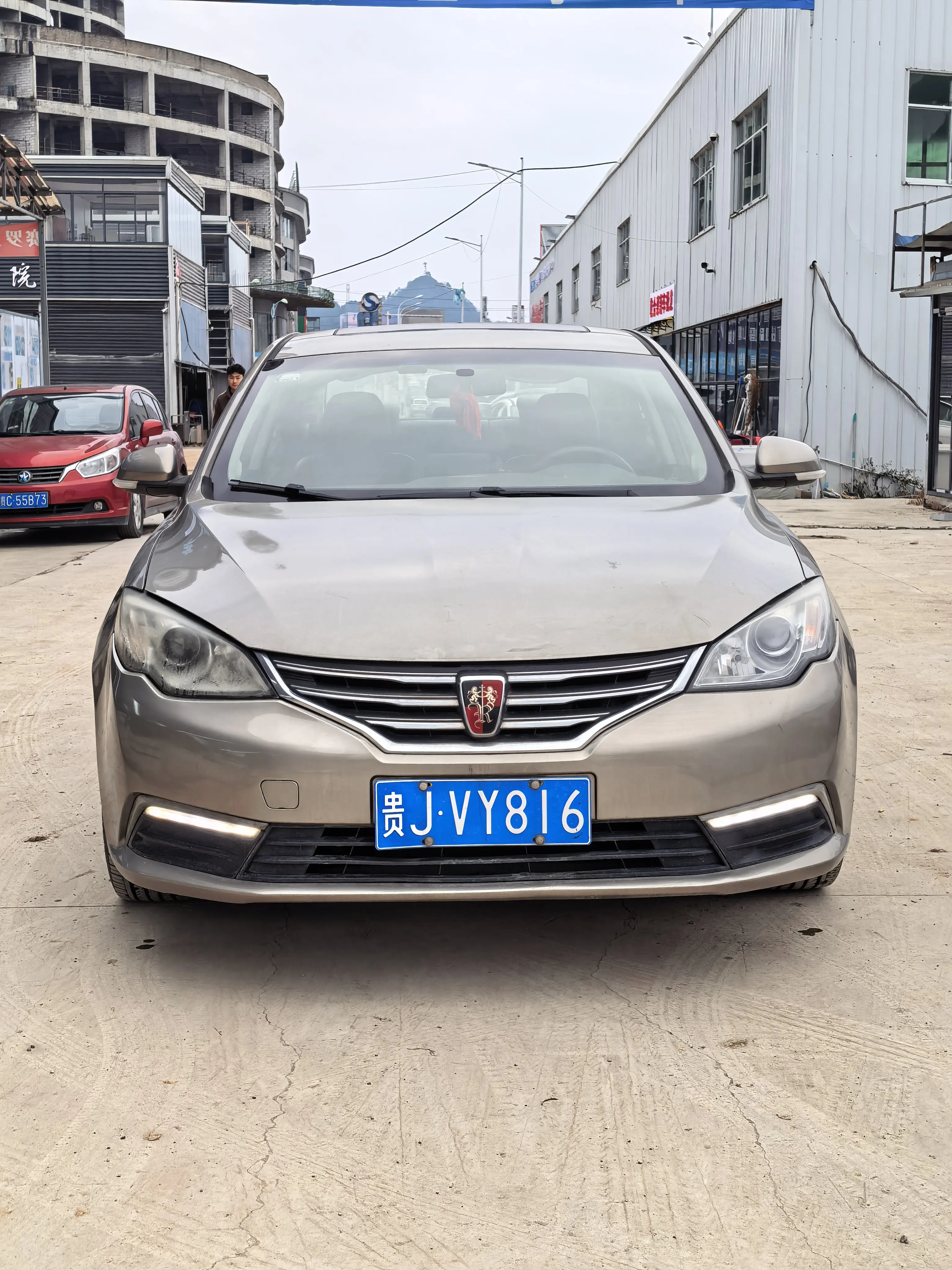 Roewe 360  из Китая