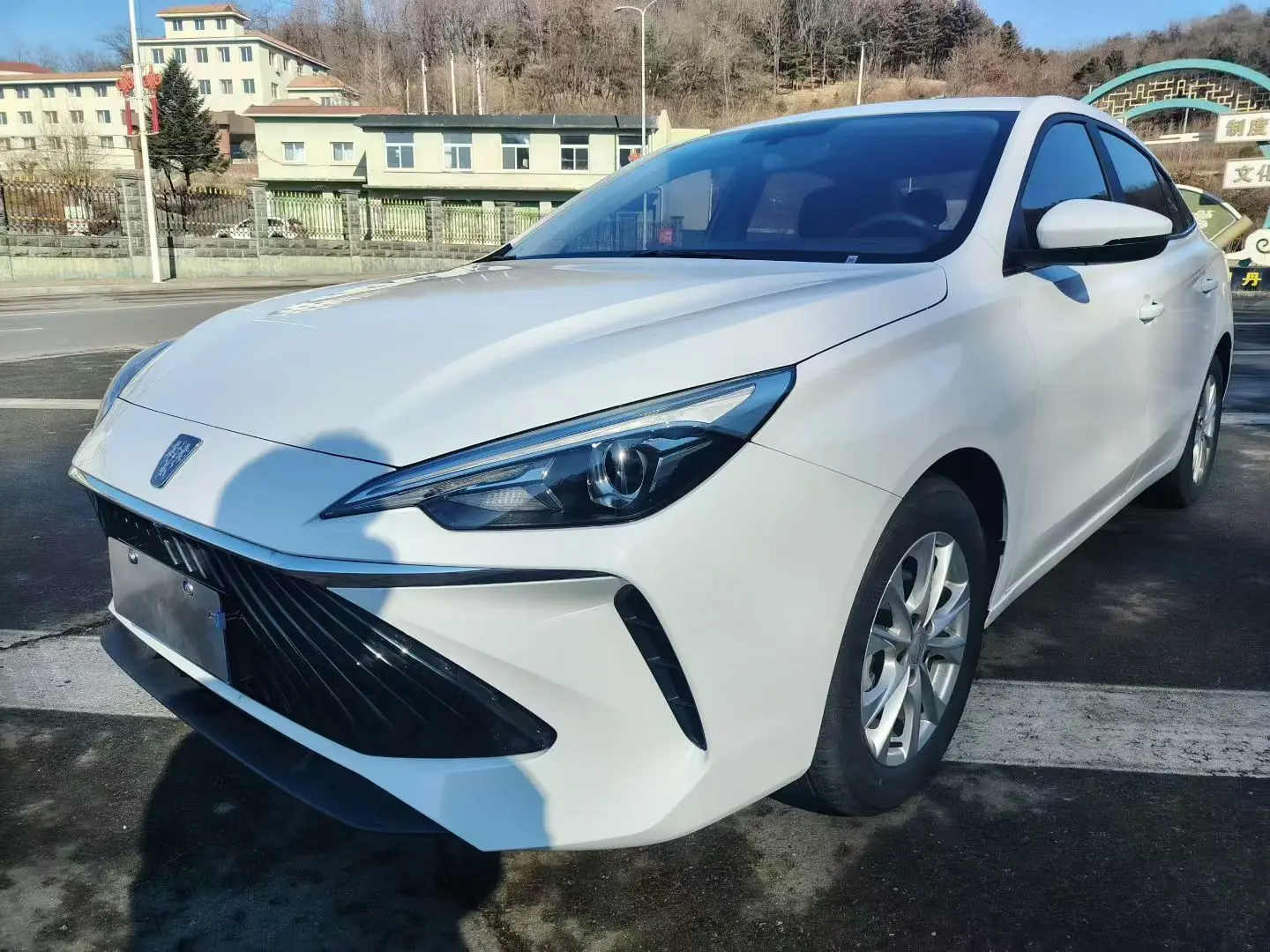 Roewe i5  из Китая