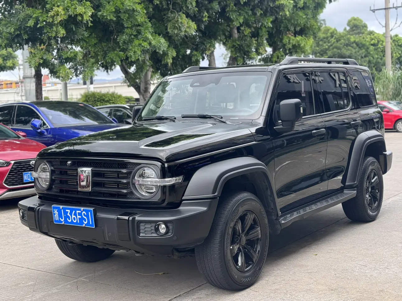 Tank 300  из Китая