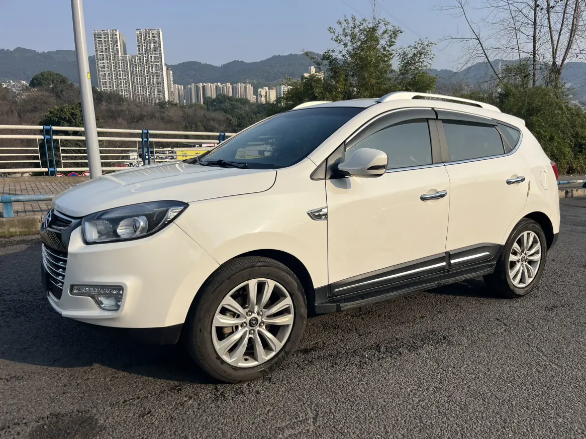 Jiangxi Ruifeng S5  из Китая
