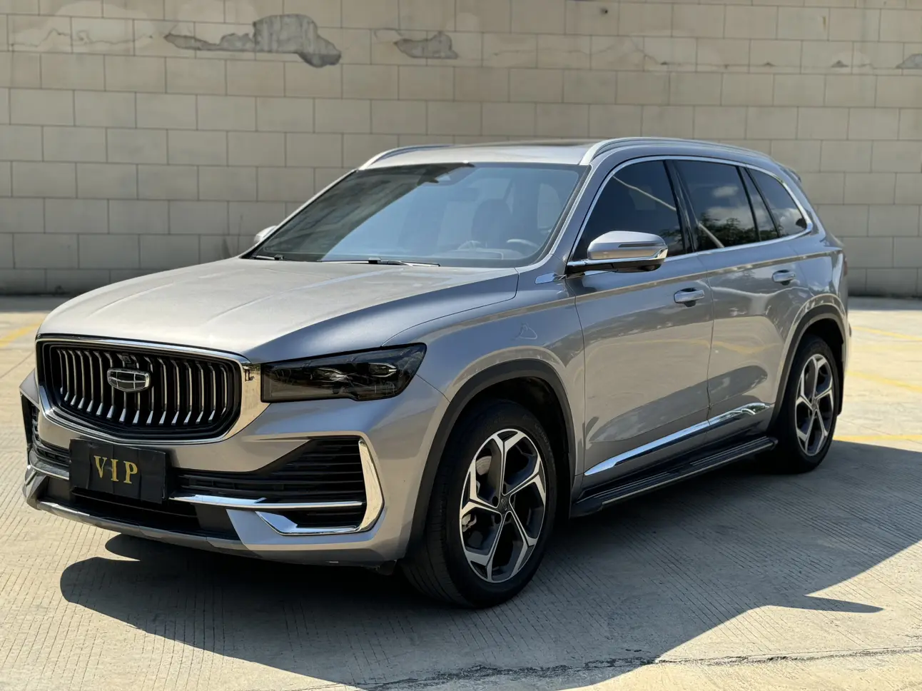 Geely Monjaro (Xingyue L)  из Китая