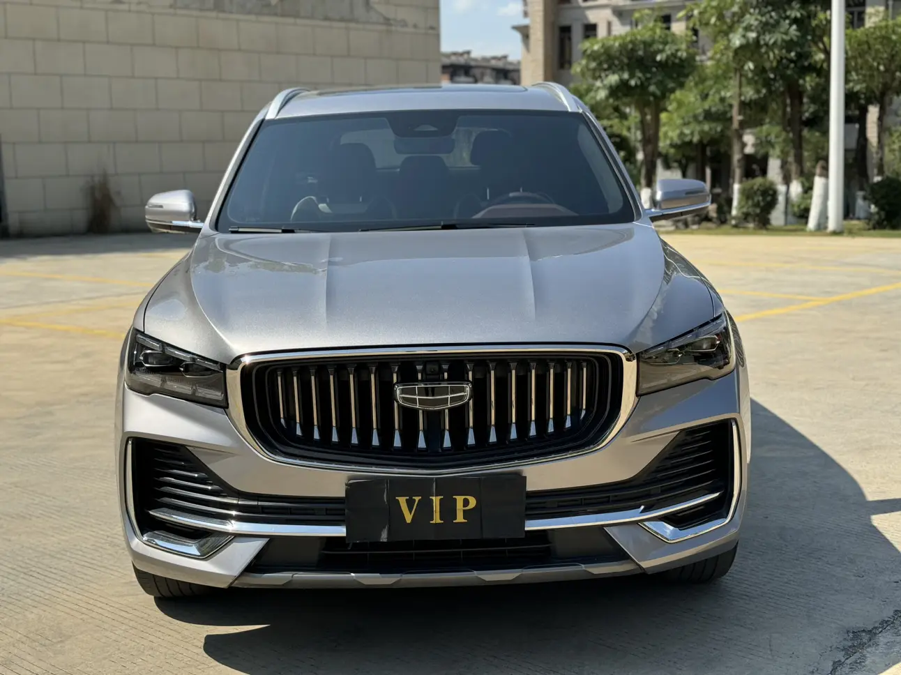 Geely Monjaro (Xingyue L)  из Китая