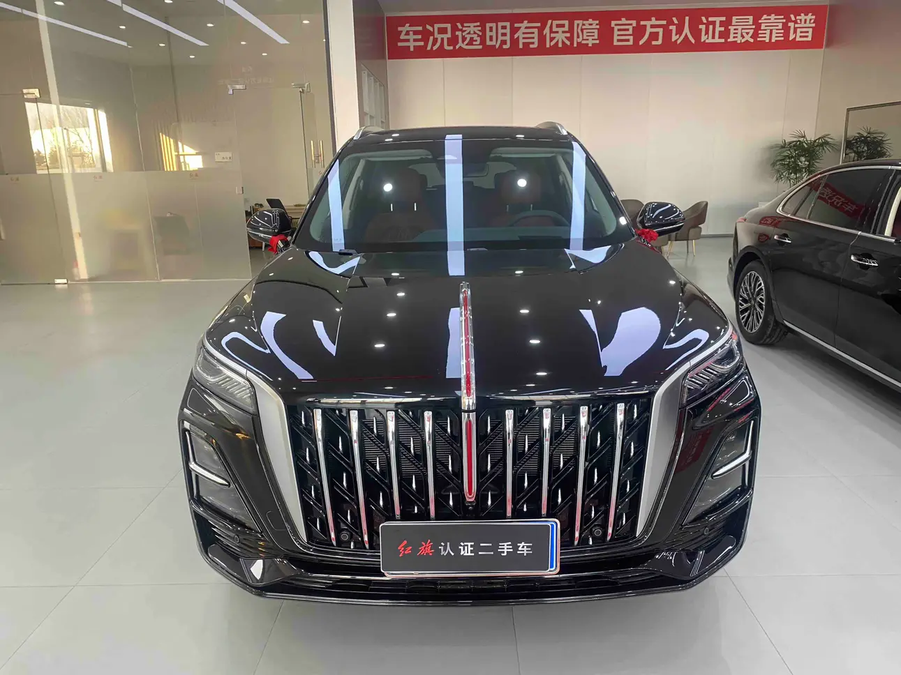 Hongqi HS5  из Китая