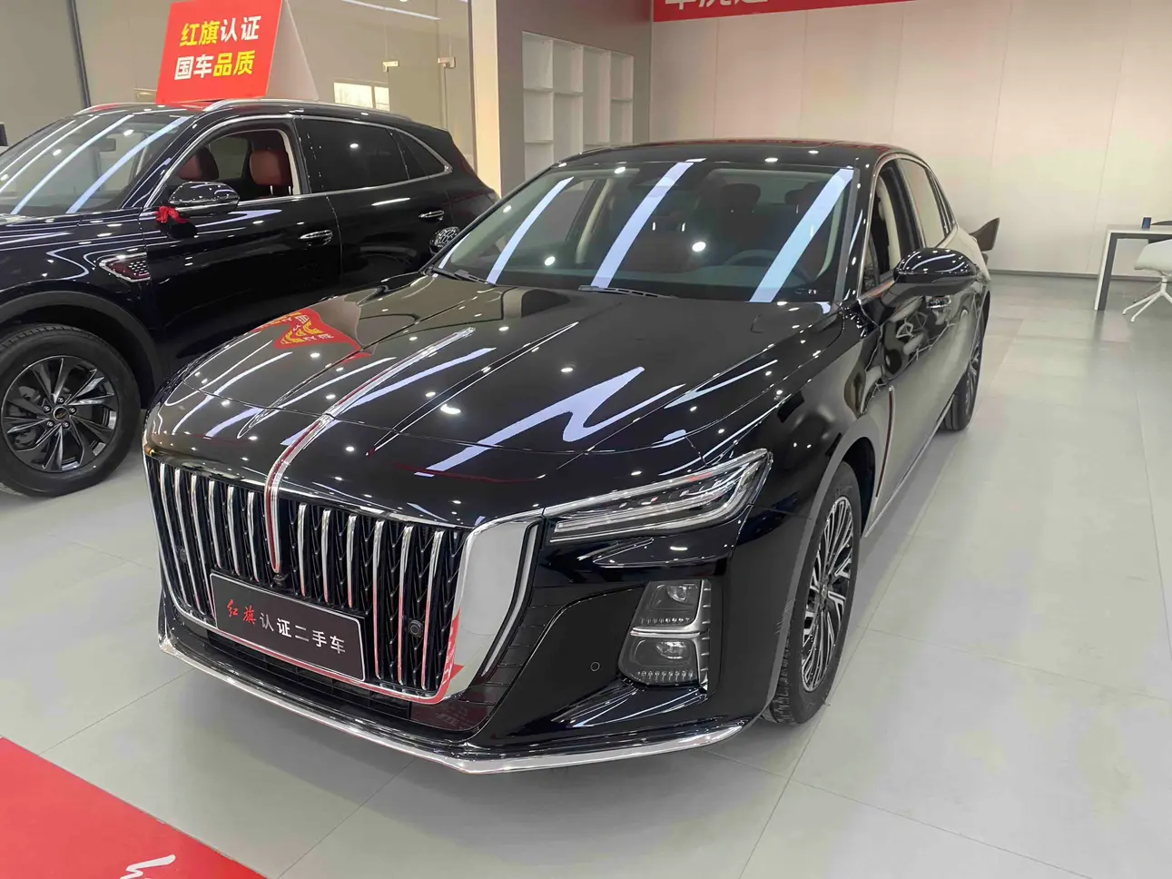 Hongqi H5  из Китая