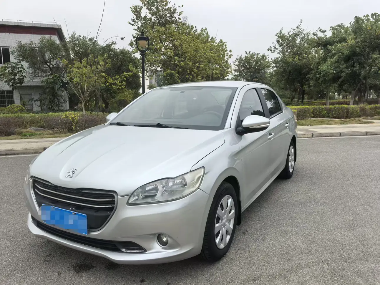 Peugeot 301