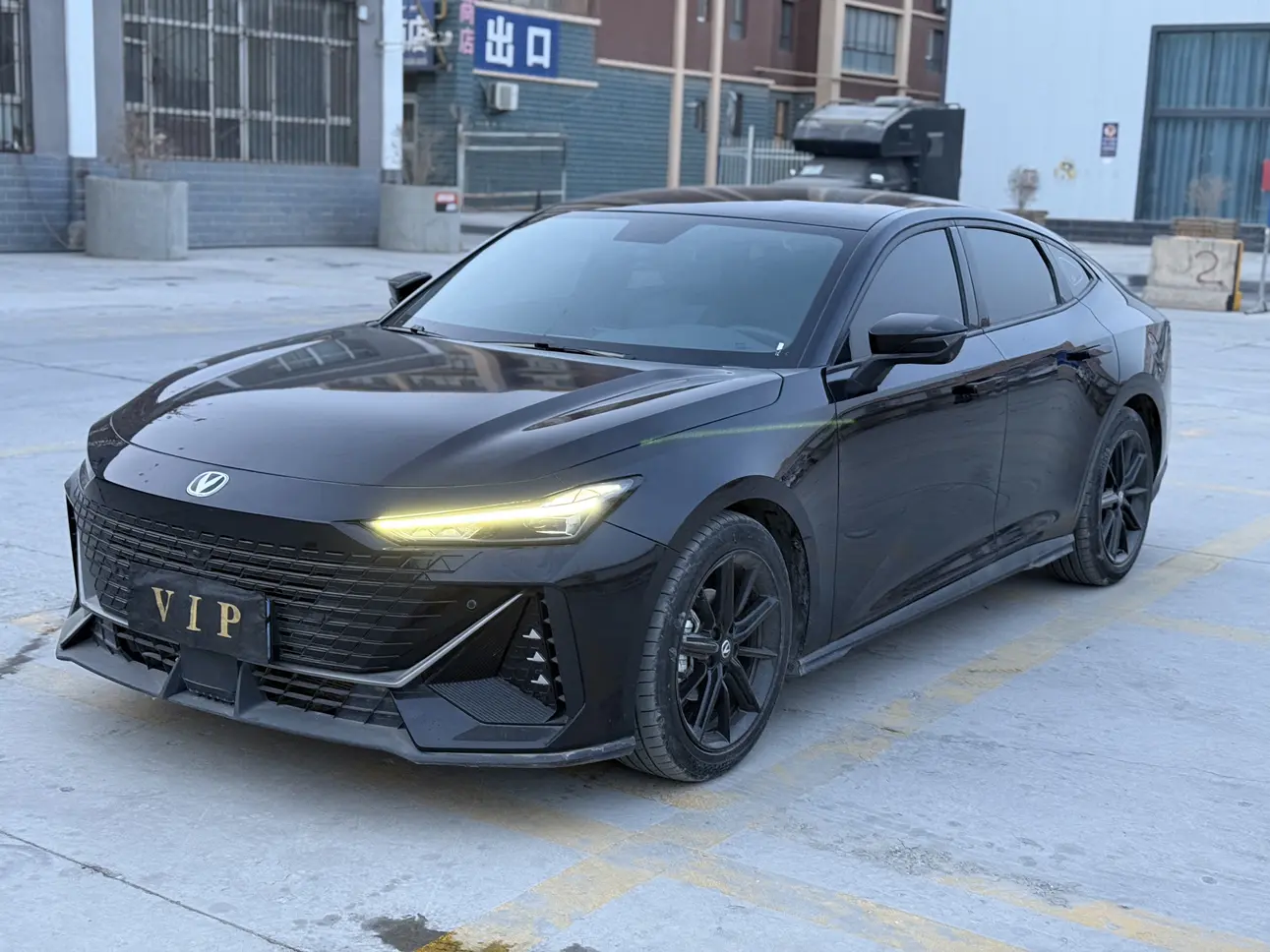 Changan UNI-V  из Китая