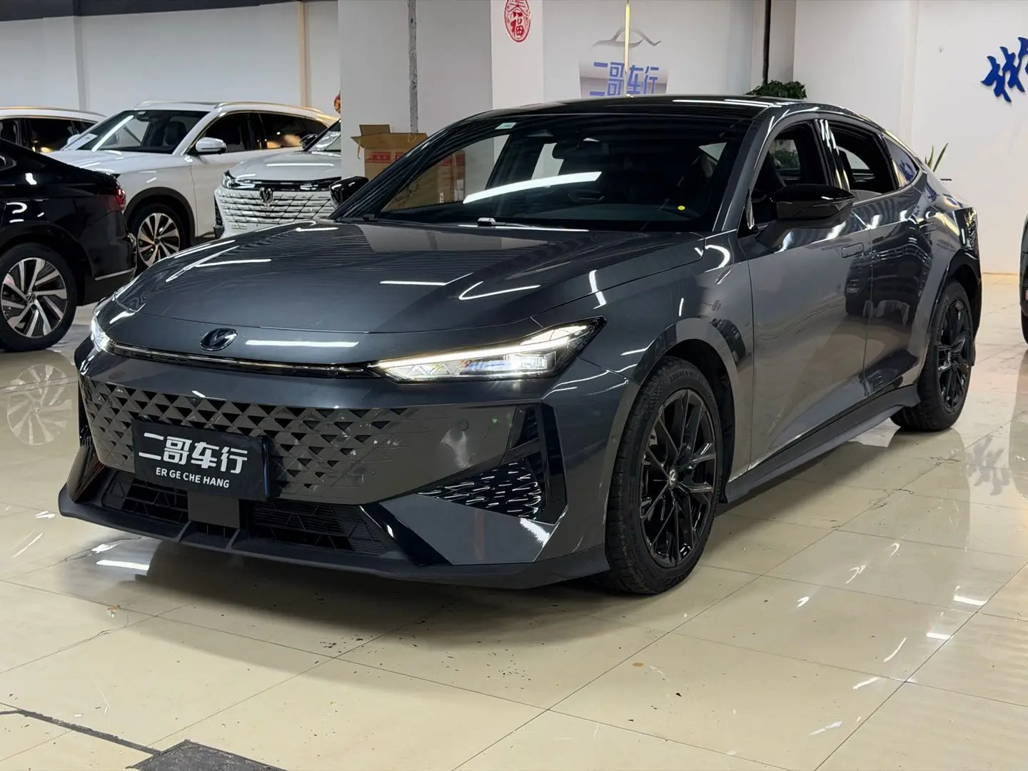 Changan UNI-V  из Китая