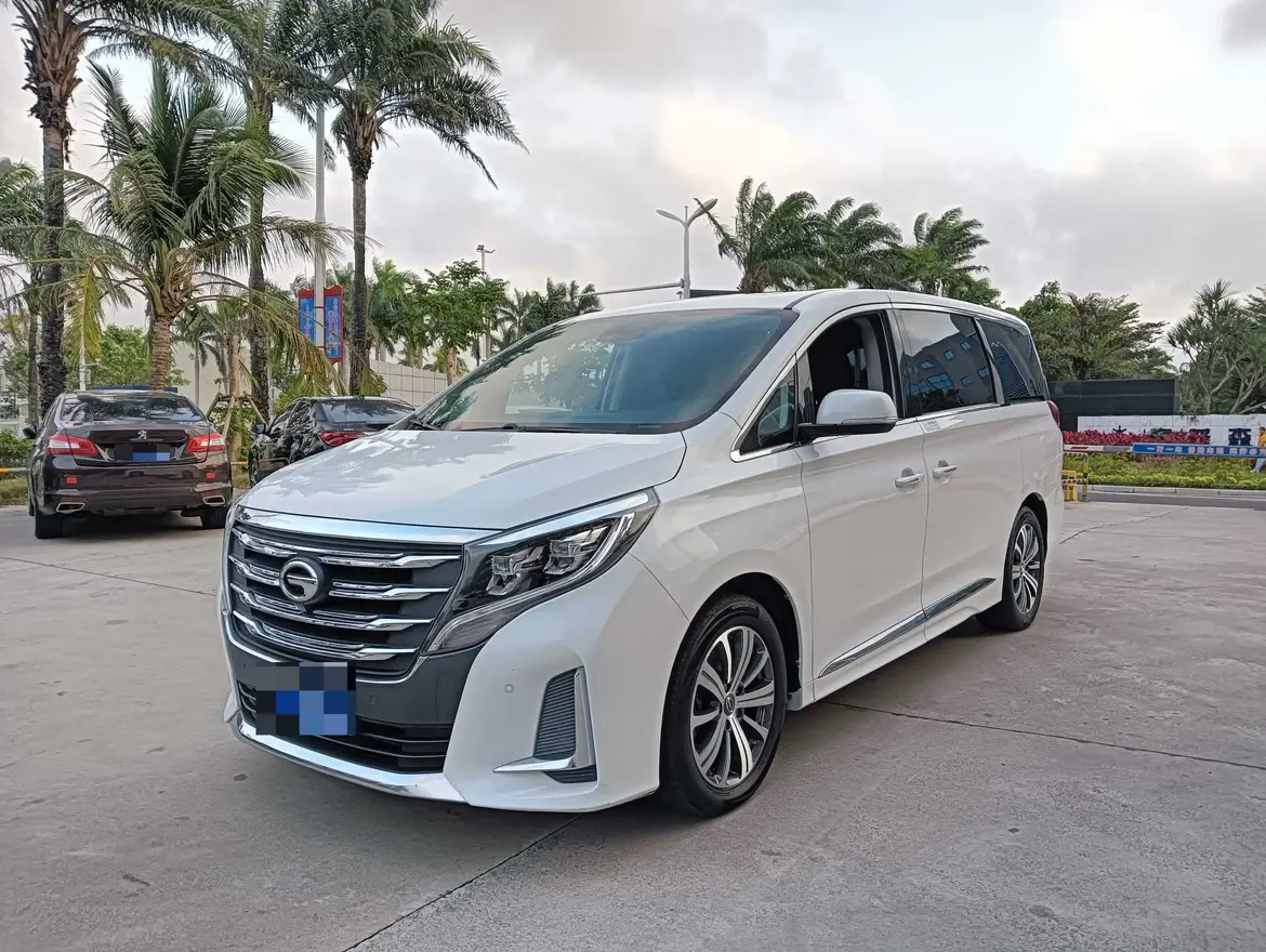 GAC Trumpchi M8  из Китая