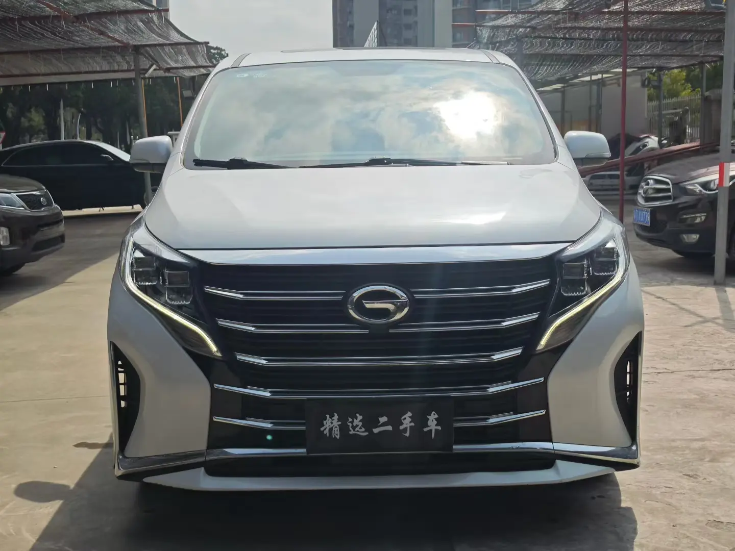 GAC Trumpchi M8  из Китая