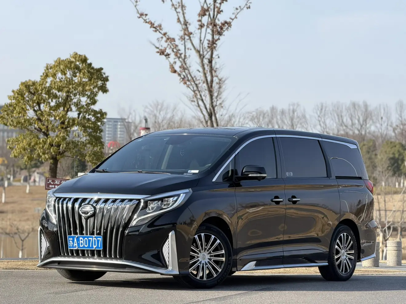 GAC Trumpchi M8  из Китая