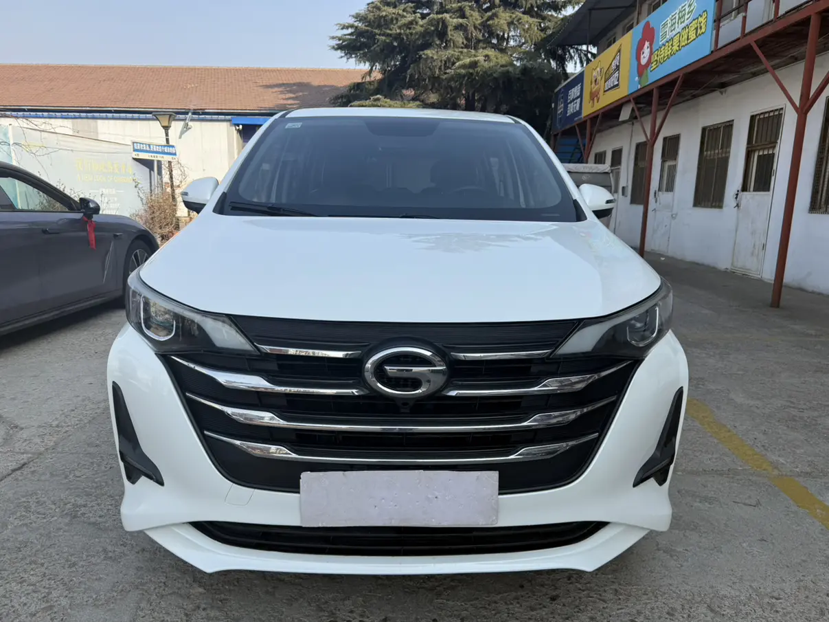 GAC Trumpchi M6  из Китая