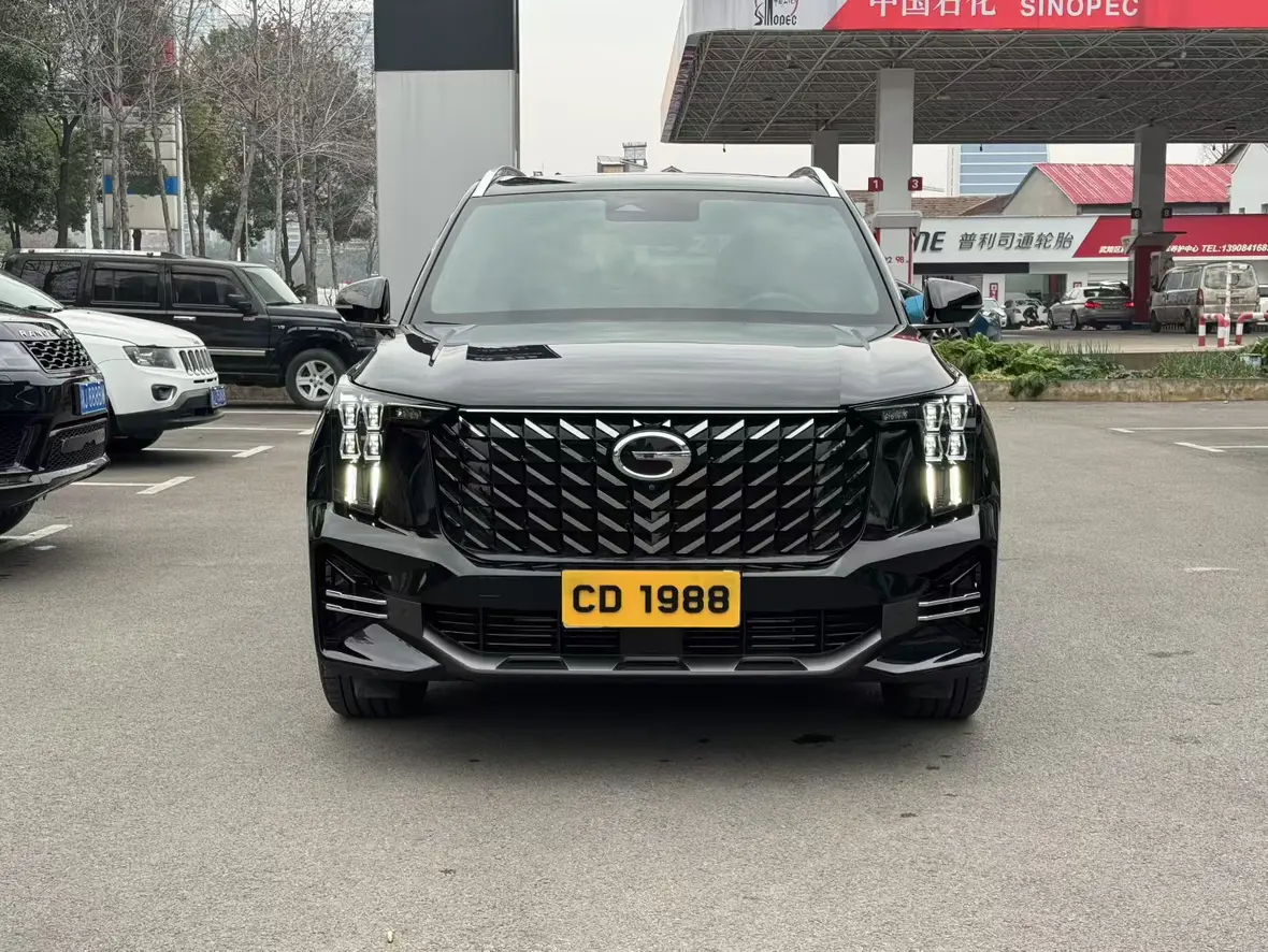 GAC Trumpchi GS8  из Китая