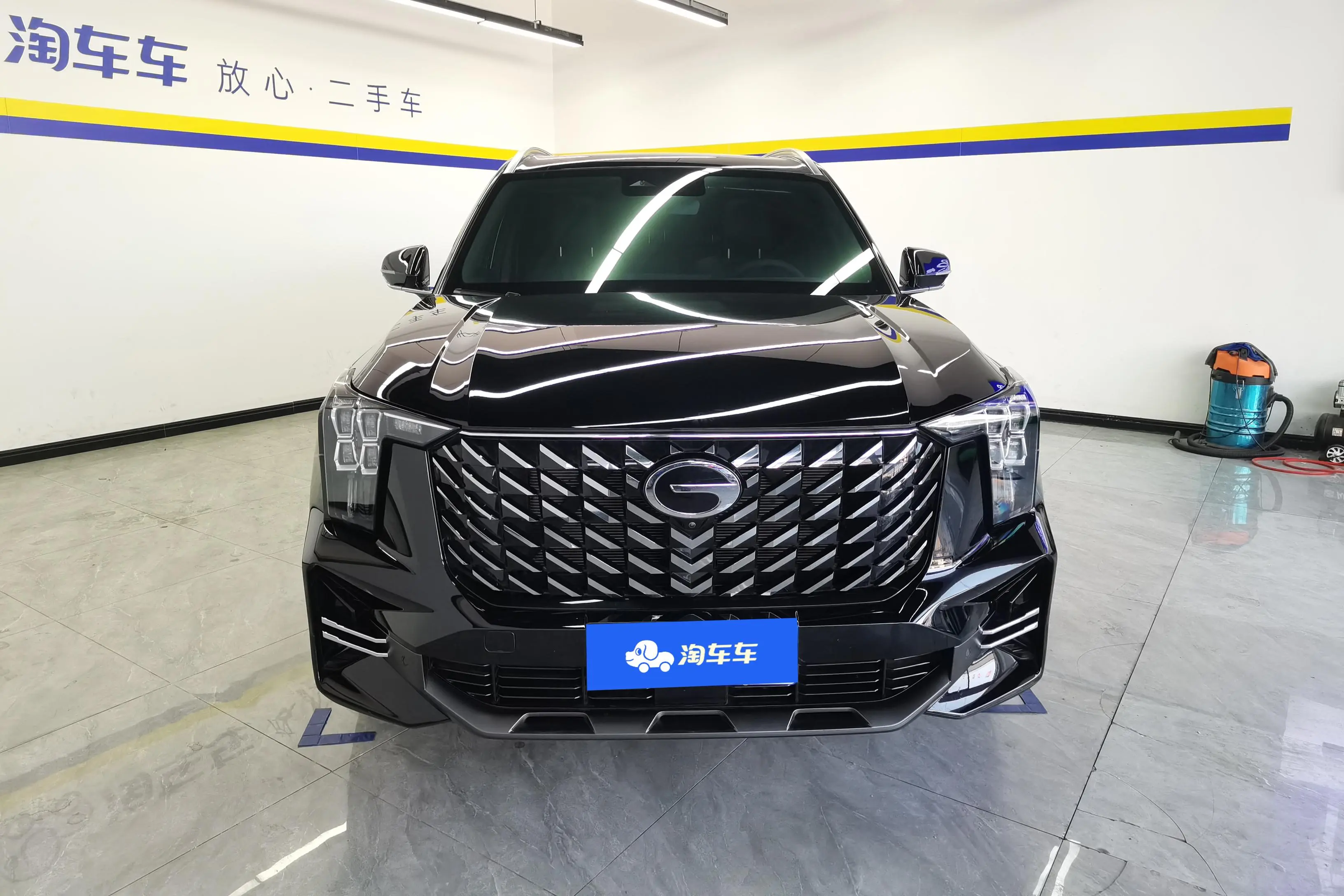 GAC Trumpchi GS8  из Китая