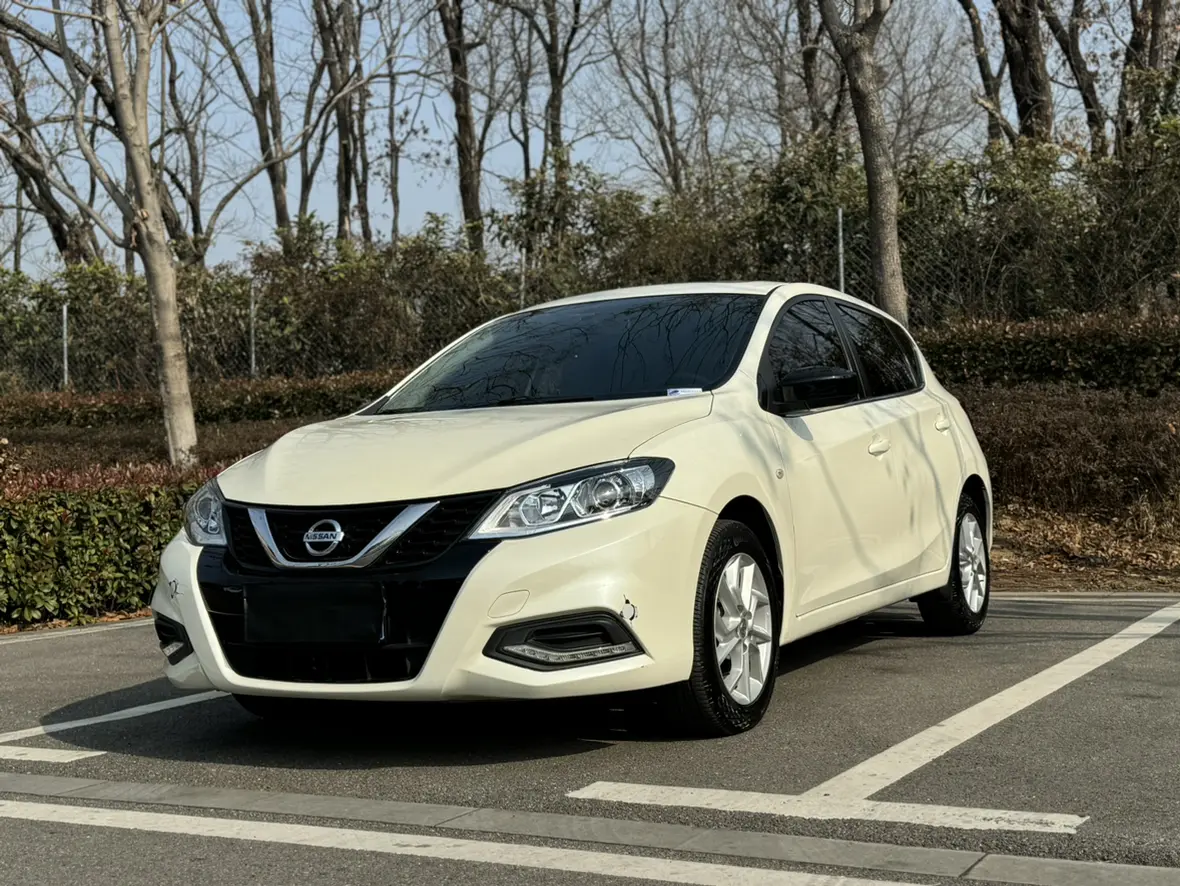 Nissan Tiida  из Китая