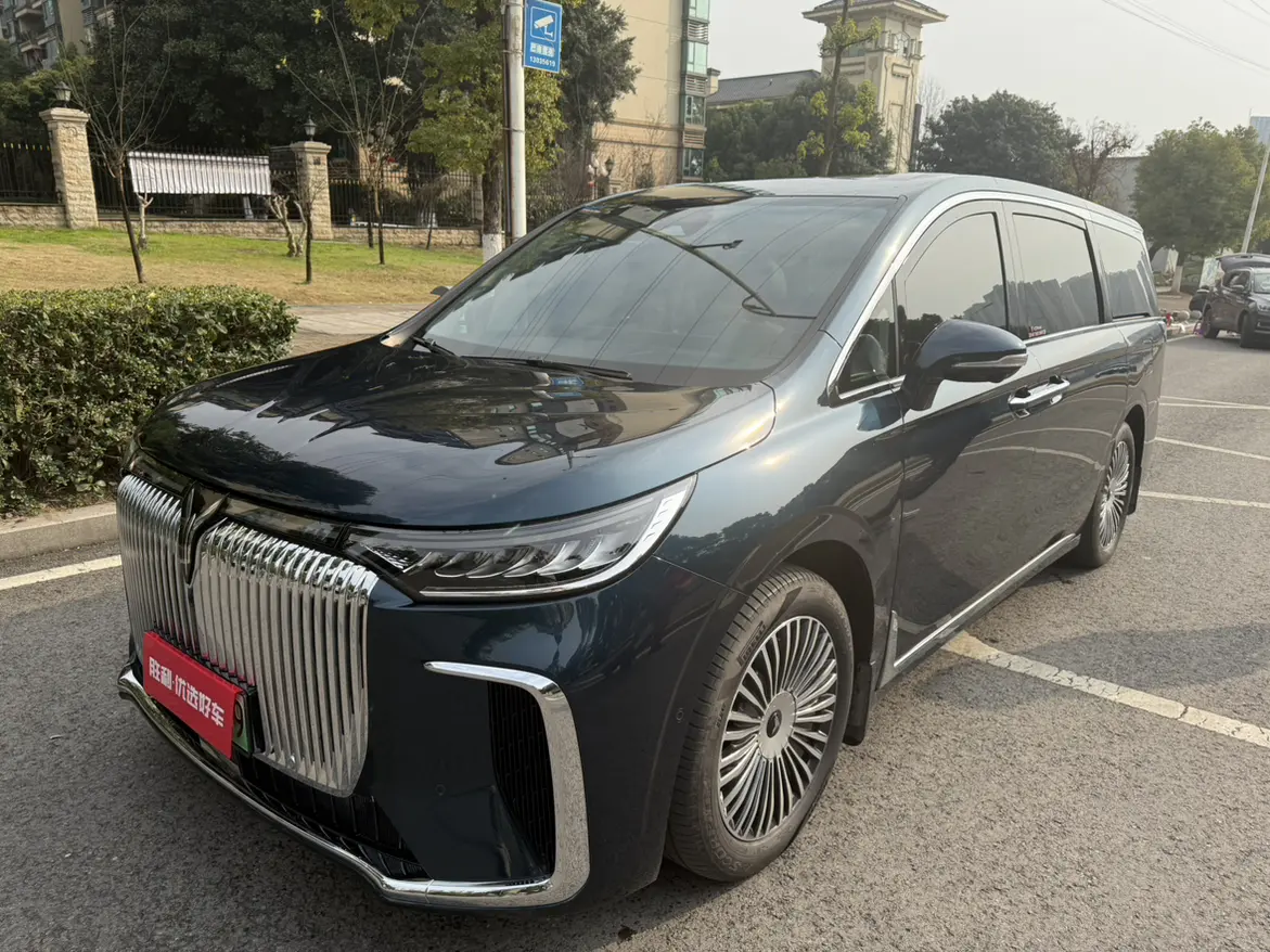 Voyah Lantu Dreamer PHEV  из Китая