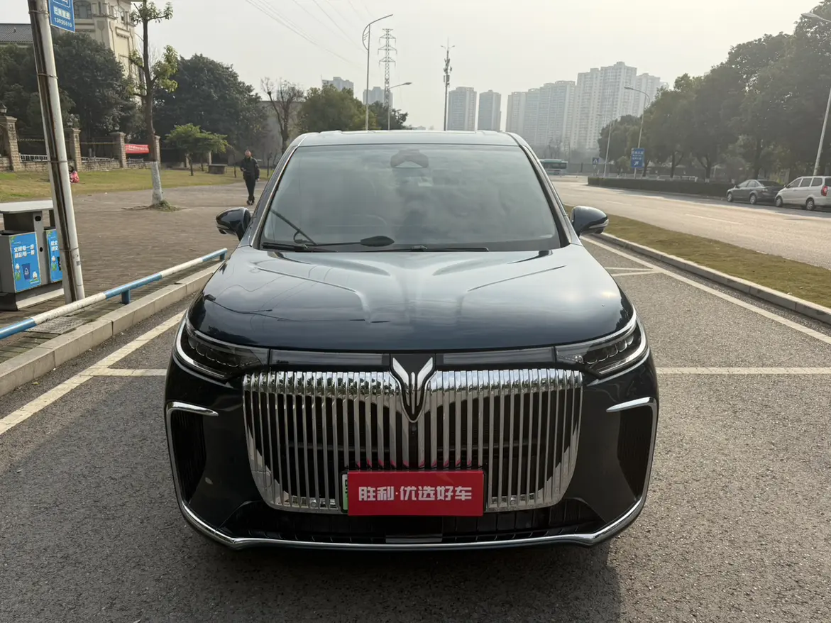 Voyah Lantu Dreamer PHEV  из Китая