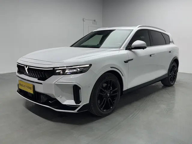 Voyah Lantu FREE  из Китая