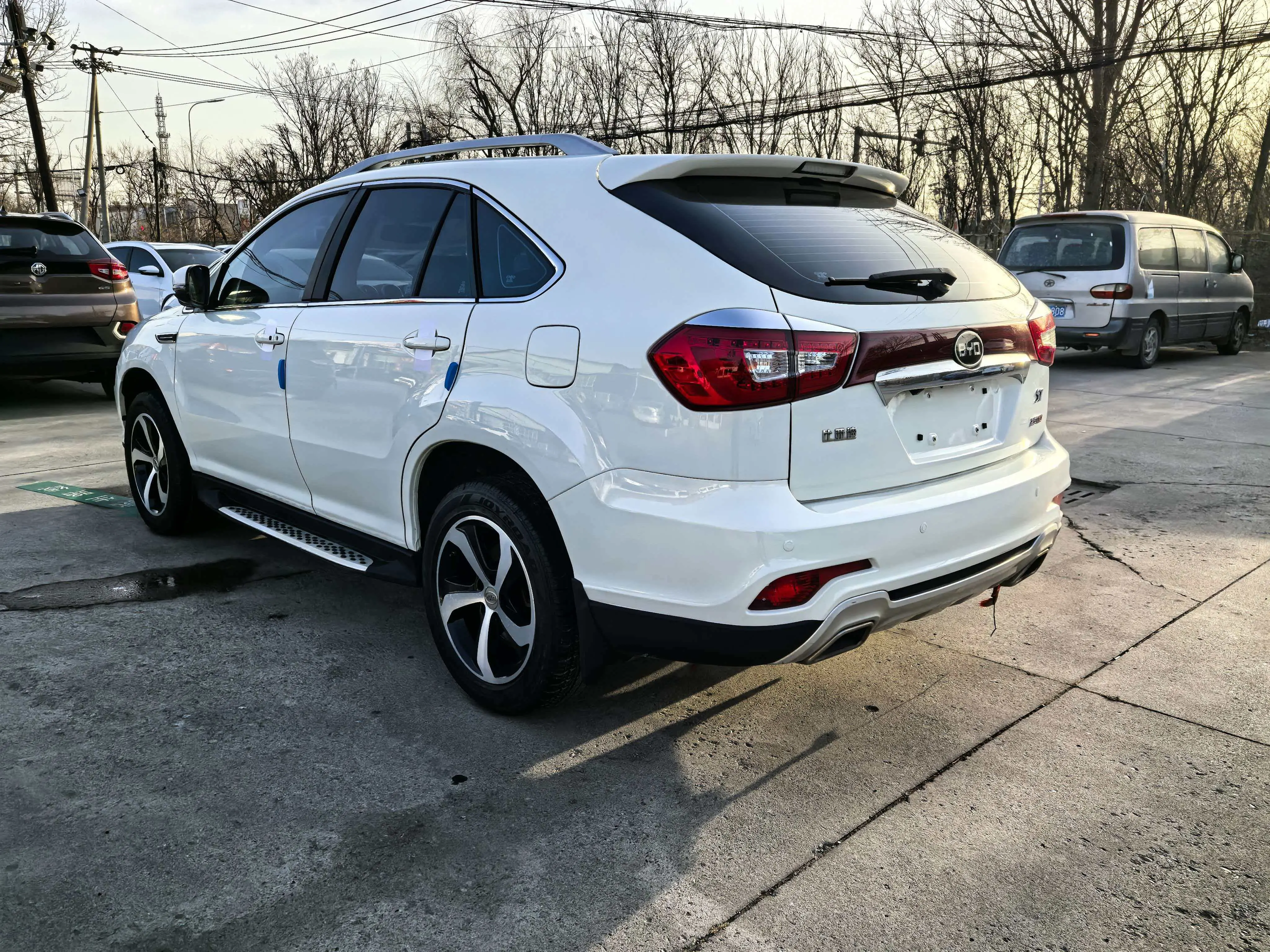 BYD S7