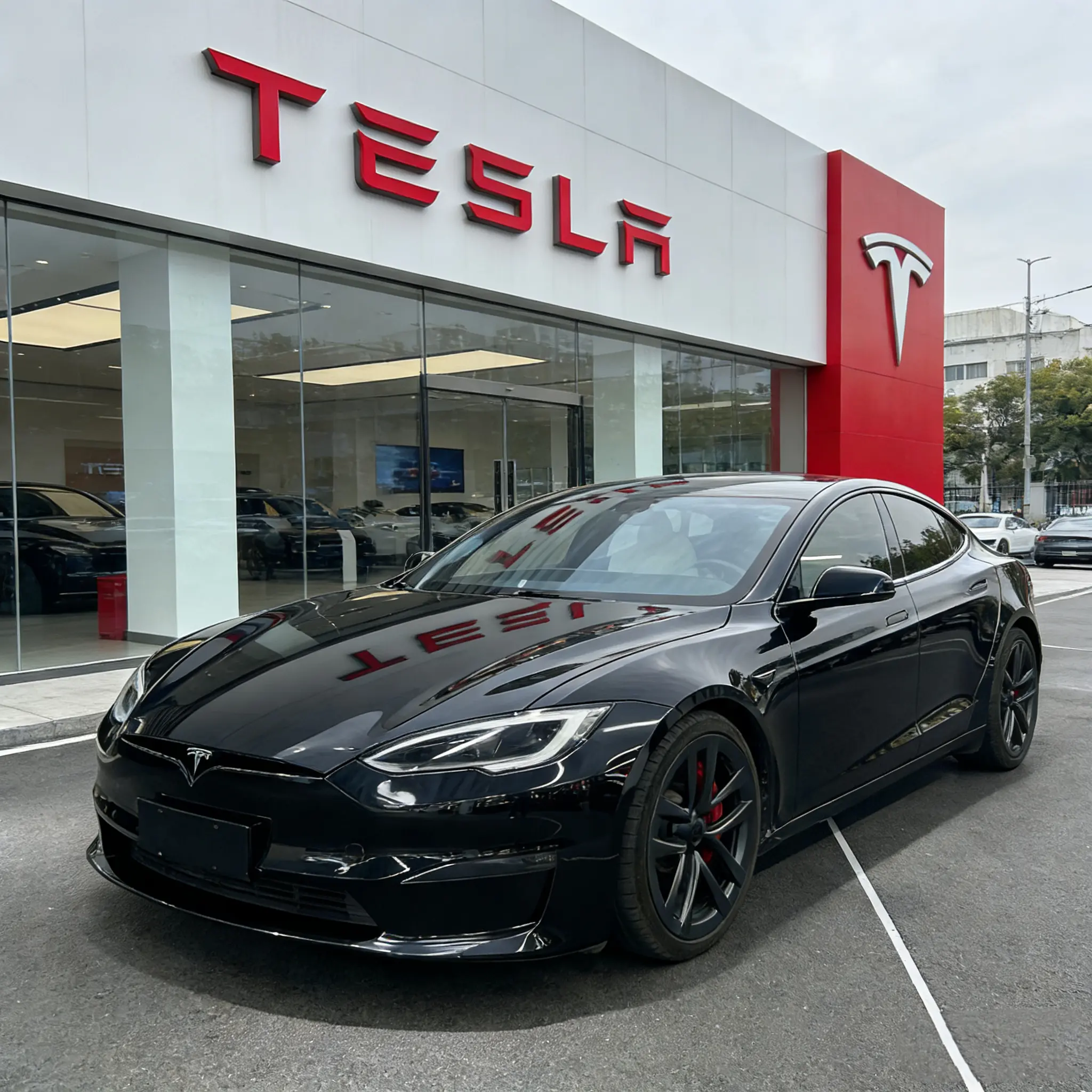 Tesla Model S  из Китая
