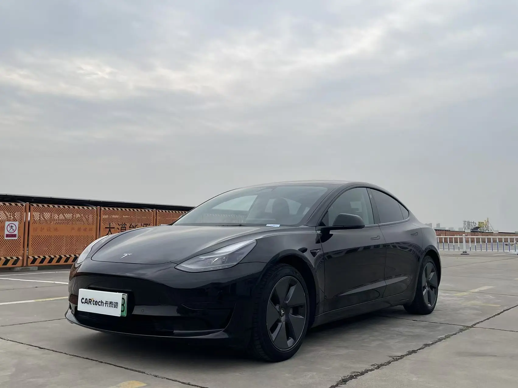 Tesla Model 3  из Китая