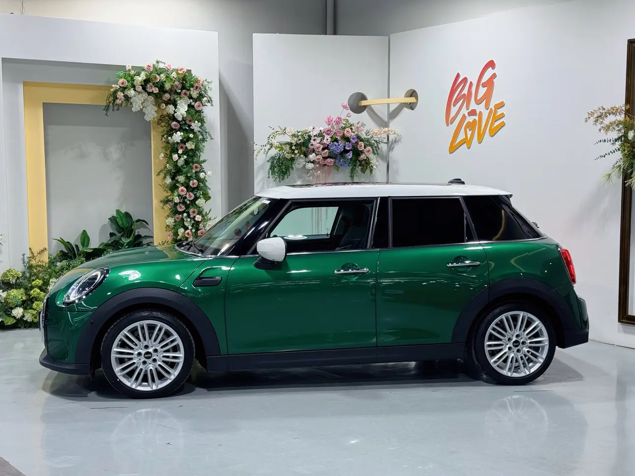 MINI 
