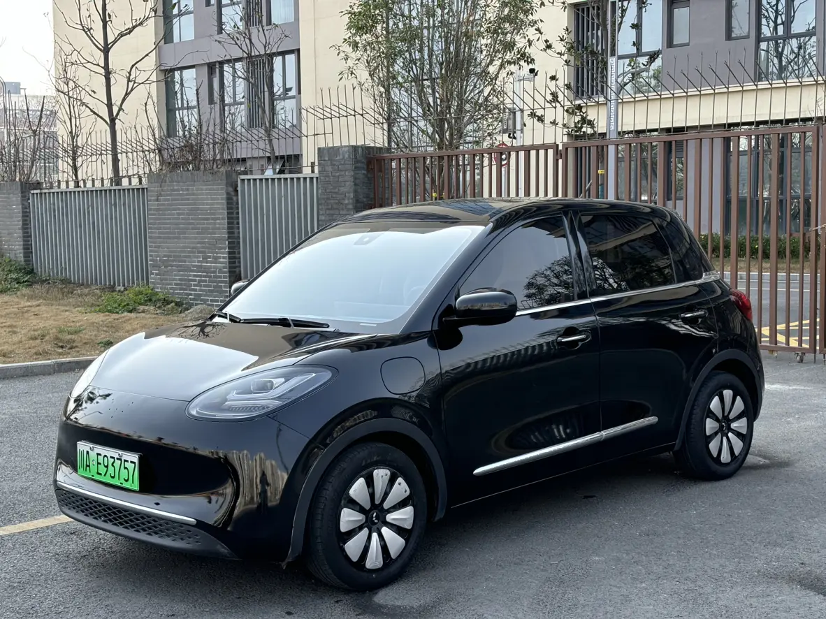 Wuling Bingo  из Китая
